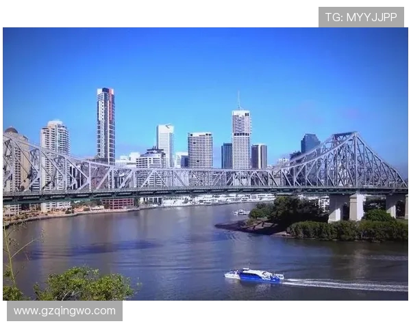 阳光海岸与布里斯班的魅力对比探索：哪个更适合你的理想生活方式